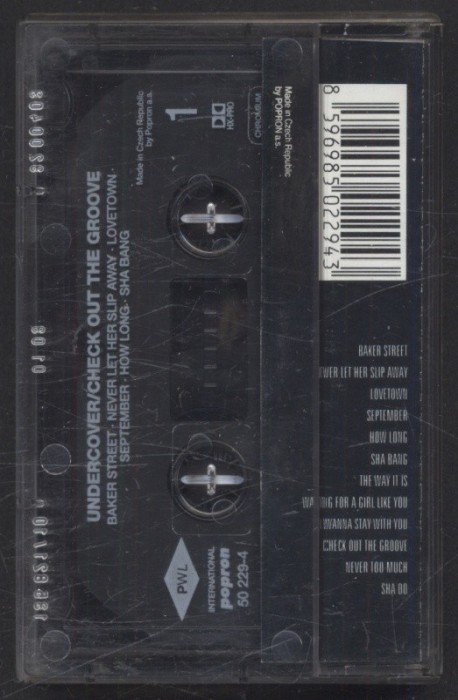 Undercover - Check Out The Groove (MC)