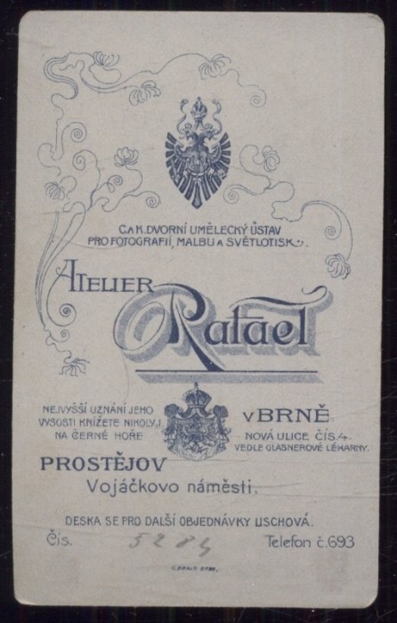 Portrét dívky
