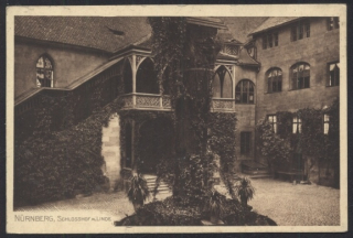Nürnberg. Schlosshof m. Linde. Norimberk