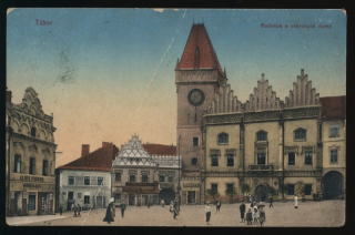Tábor. Radnice a starobylé domy.