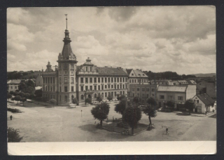 Hronov. Osmiletá střední škola