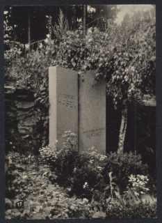 Lipnice nad Sázavou, pomník Jaroslava Haška