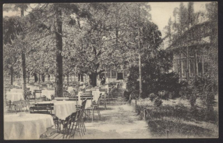 Praha Vinohrady. Restaurace Riegrovy sady.