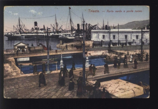 Trieste. Ponte verde e ponte nuovo. (přístav)