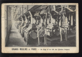 Paris. Grands Moulins de Paris.