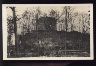 Komárov. Valdek.