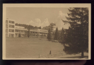 Sliač Kúpele. Liečebný dom Palace.