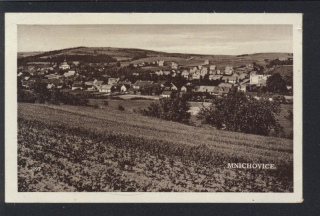 Mnichovice. Celkový pohled.