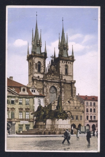 Praha. Husův pomník s Týnem.