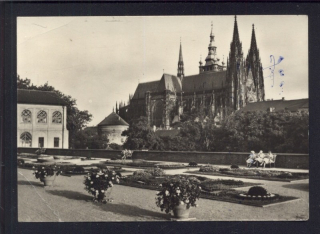 Praha. Jízdárna. Terasa u Jízdárny. Pražský hrad