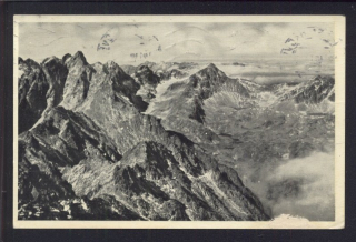 Vysoké Tatry. Výhľad zo Slavkovského štítu