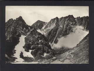 Vysoké Tatry. Solisko. Malá  Bašta. Satan. Pekelná veža. Zadná Bašta. Chata pod Rysmi.