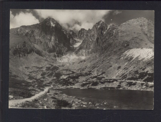 Vysoké Tatry. Skalnaté pleso úpätí Lomnického a Kežmarského štítu