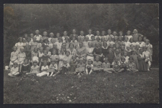 Domaniža. Společná fotografie. Dětská zotavovna