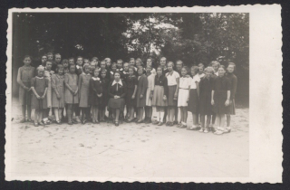 Nové zámky. Třídní fotografie. Reálné gymnázium. 1. A