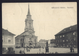 Březová hora. Náměstí