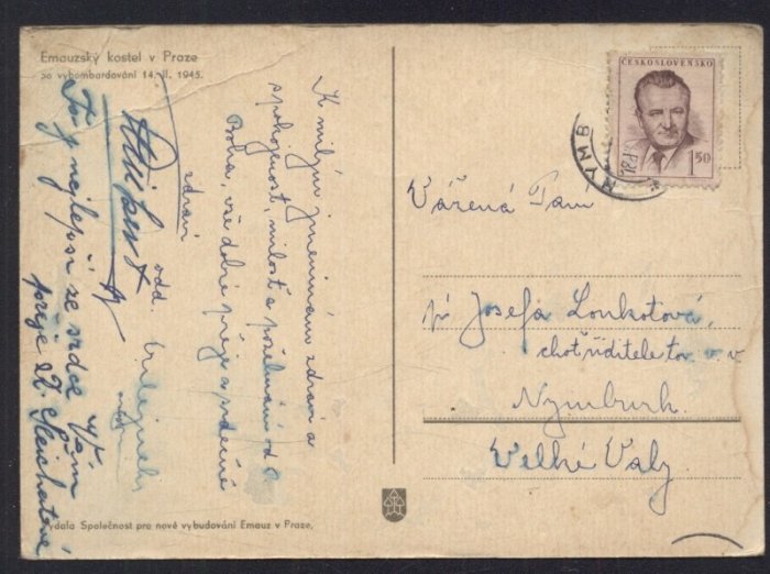 Praha. Emauzský kostel v Praze po vybombardování 14.11. 1945