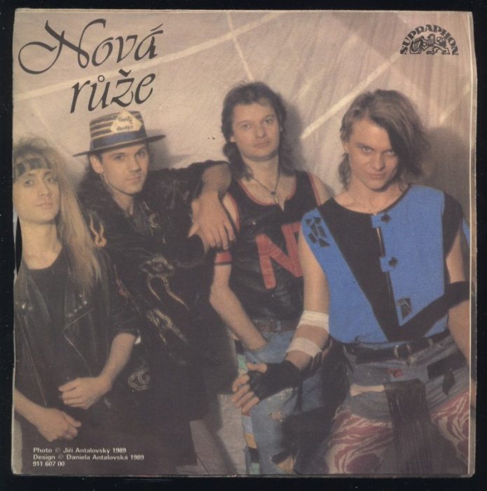 Nová Růže - Válka s láskou / Anděl fantazie