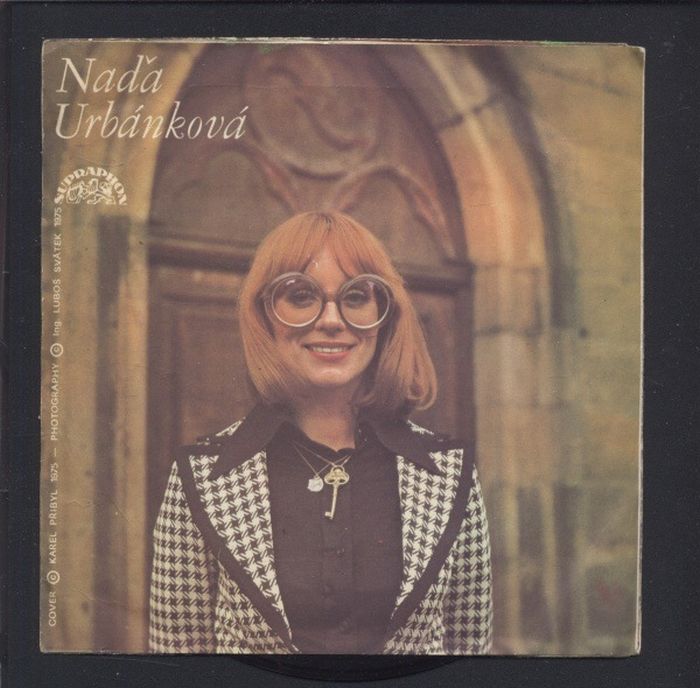 Naďa Urbánková - Remedium / C dur, A moll (SP)
