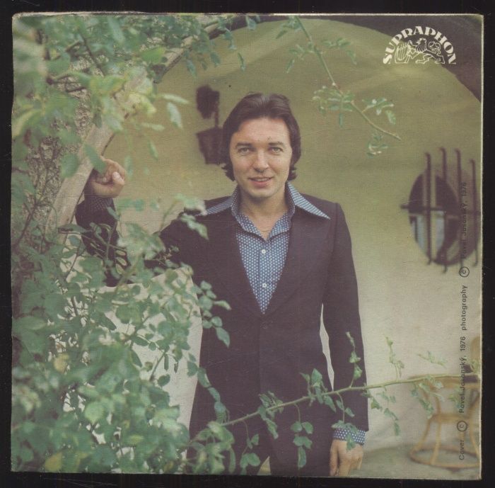 Karel Gott - Náruč růží / Léta prázdnin (SP)